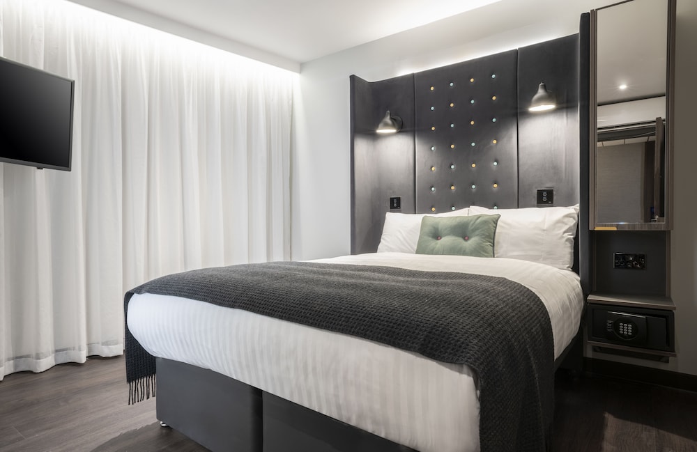 Point A Hotel Edinburgh Haymarket - carbon neutral hotel in Edinburgh