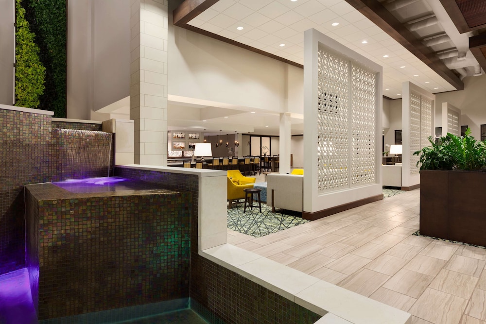 Embassy Suites by Hilton San Antonio Brooks Hotel & Spa - photo 4
