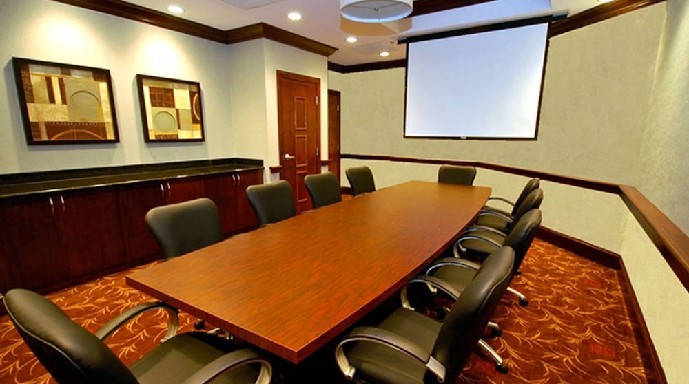 DoubleTree by Hilton Hotel Rocky Mount - photo 33