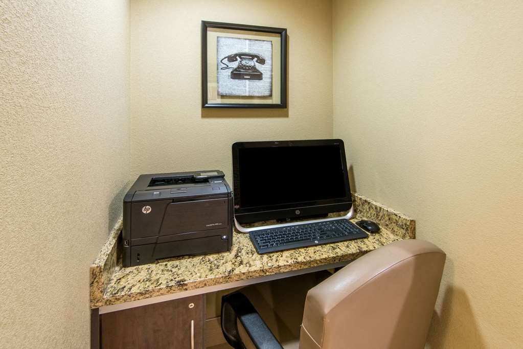 Microtel Inn & Suites by Wyndham North Canton - photo 14