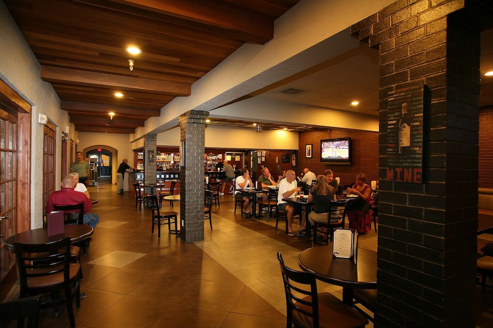 DoubleTree Suites by Hilton Tucson Airport - photo 30