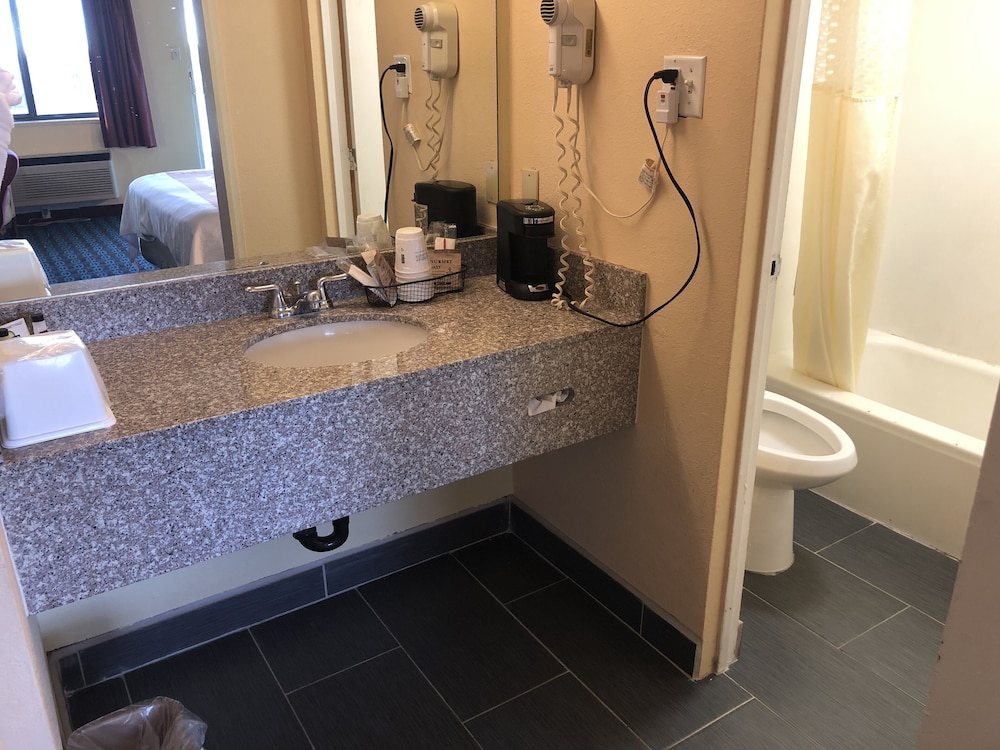 Days Inn by Wyndham Santa Fe New Mexico - photo 15
