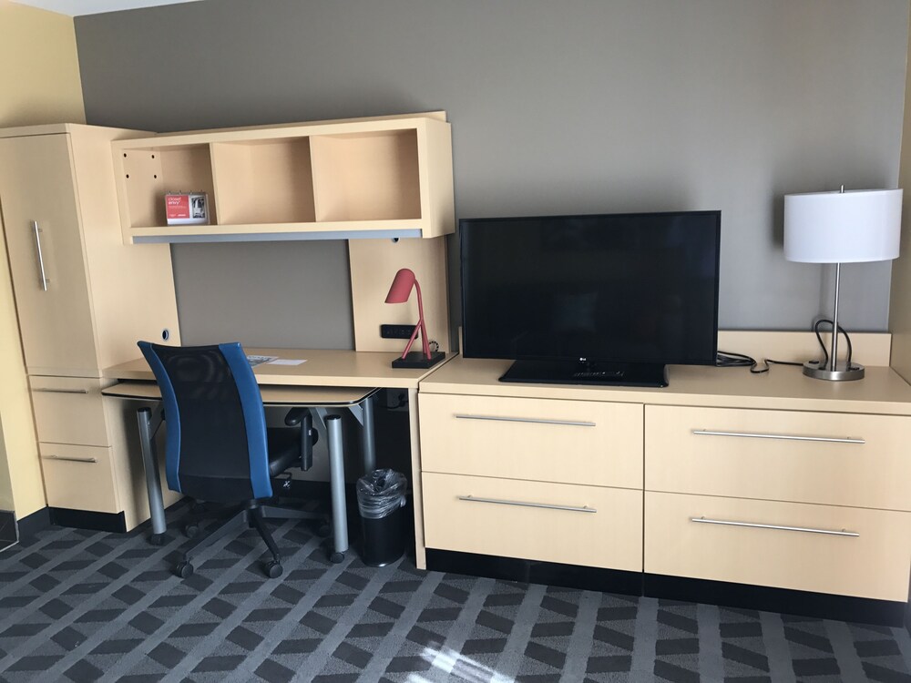 TownePlace Suites by Marriott New Hartford - photo 35