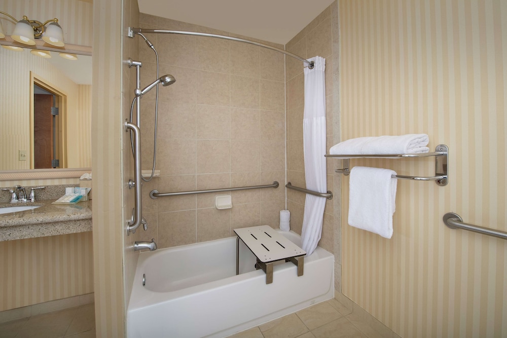 Hilton Garden Inn Odessa - photo 13