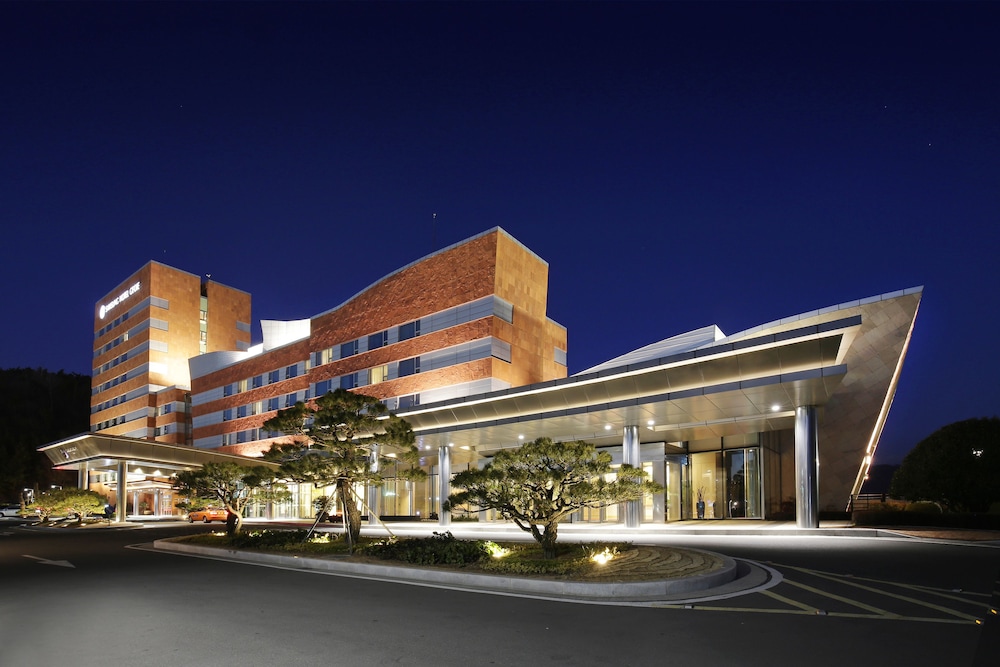 Samsung Hotel Geoje — 4-Star Luxury Hotel in Sinhyeon, South Korea