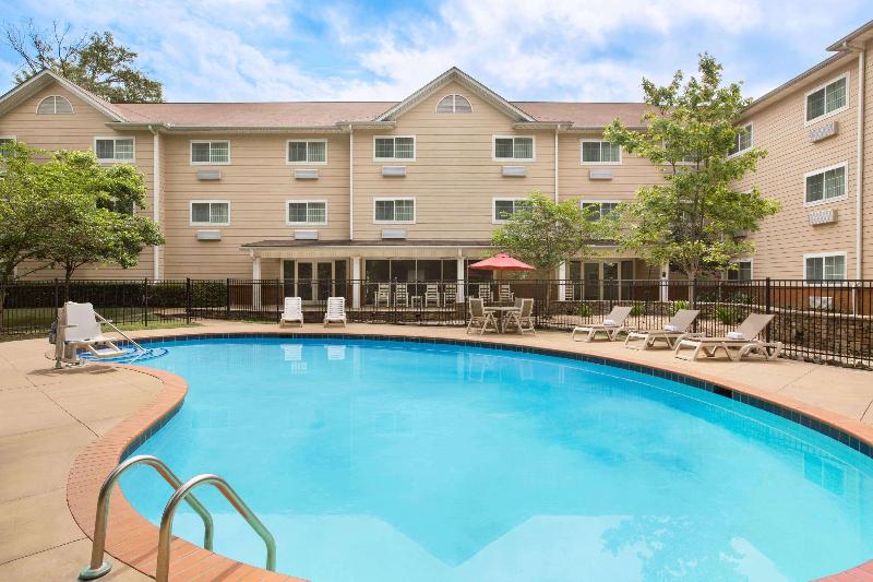 Hawthorn Suites by Wyndham Columbus Fort Benning - photo 18