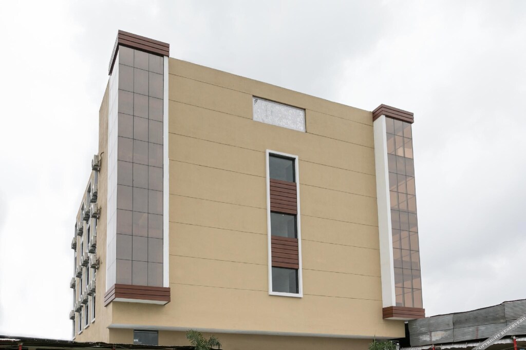 FabHotel Amrit Greens in Indore, India