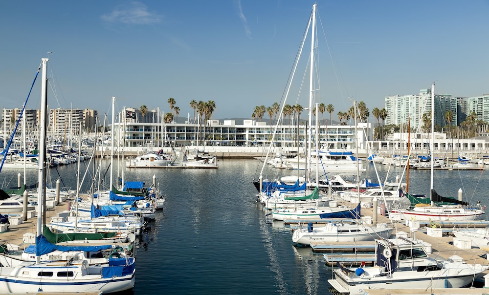 Marina del Rey Hotel - photo 64