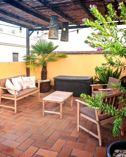 Luxury Rooftop Space Maison Apartments — 4-Star Luxury Hotel in Sevilla, Spain
