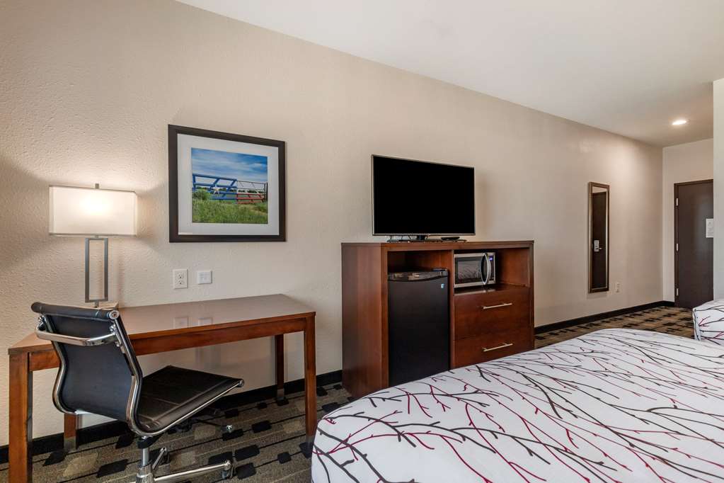 Best Western Plus Big Lake Inn - photo 12