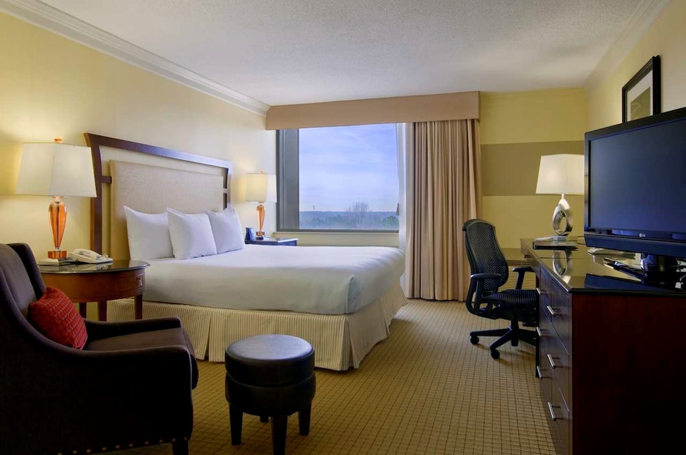 Hilton Raleigh North Hills - photo 7