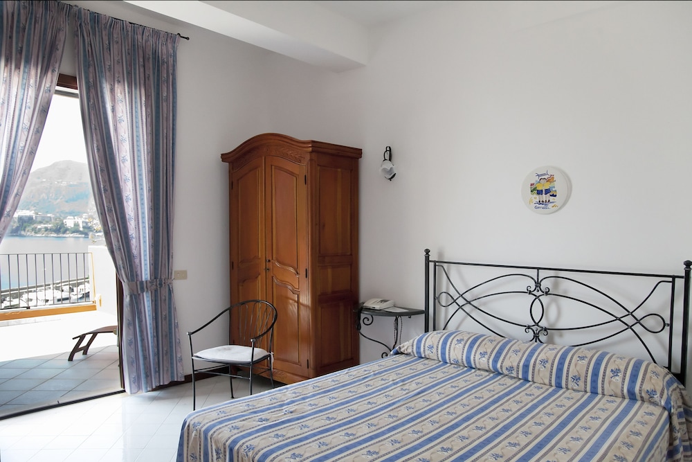 Hotel A Pinnata — Lipari — photo 4