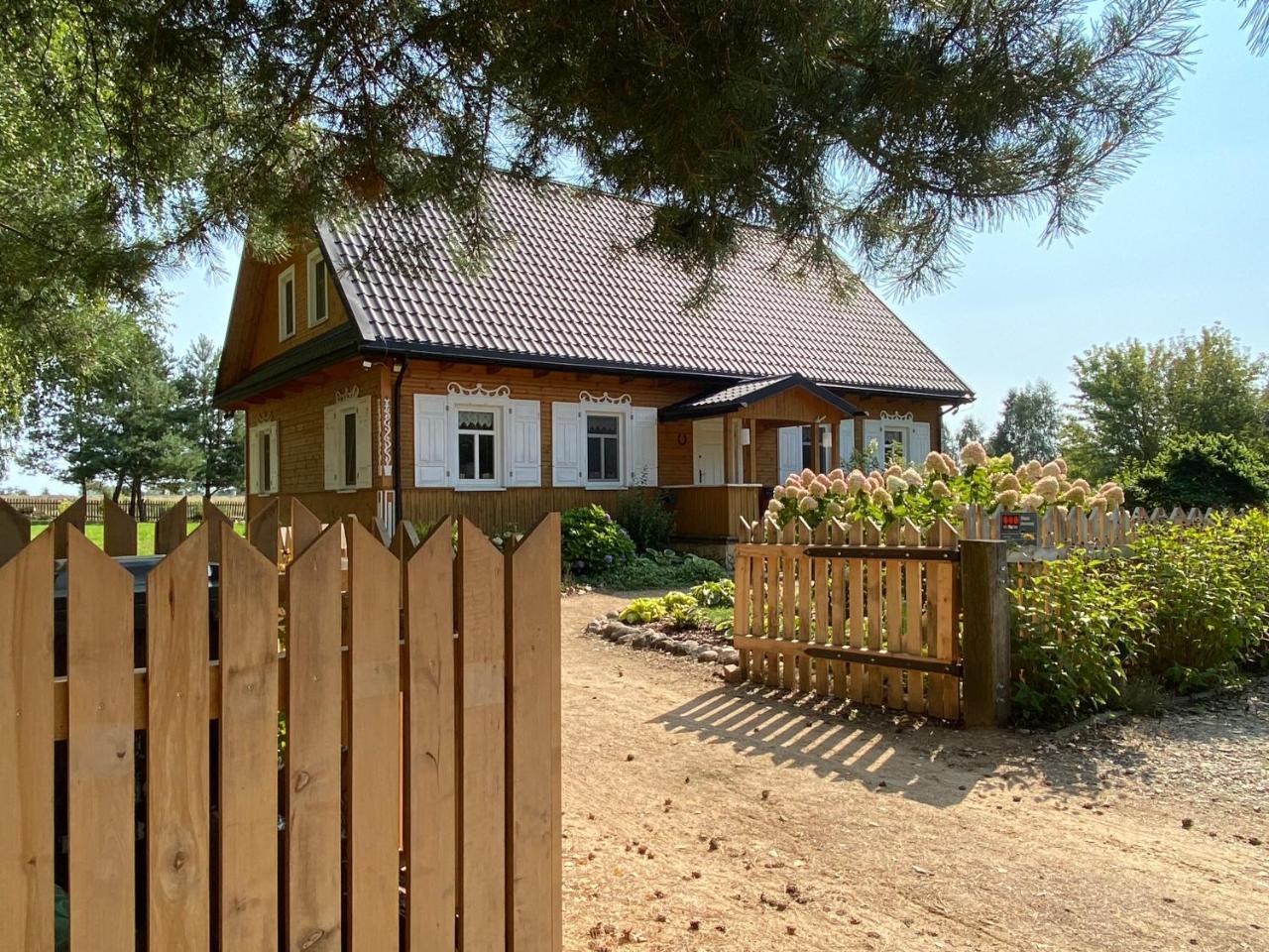 Wakacyjny Dom W Sakach — hotel in Kleszczele