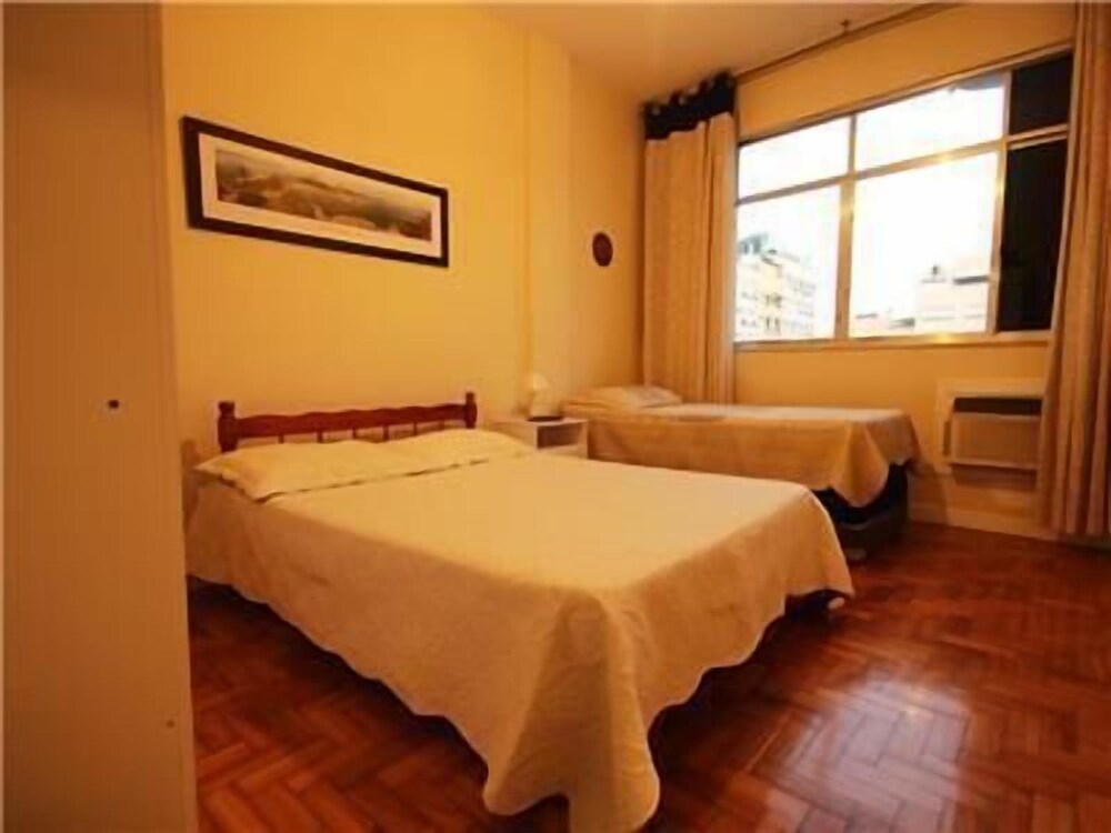 Apto Copacabana Quadra da praia — 4-Star Luxury Hotel in Rio De Janeiro, Brasil