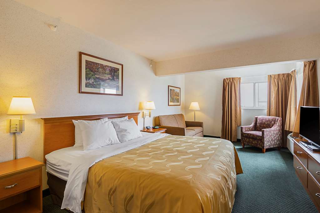 Quality Inn & Suites Belmont Platteville - photo 14