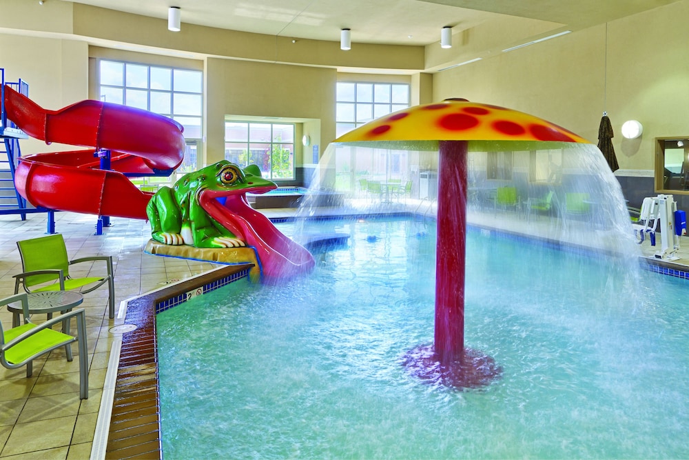 ClubHouse Hotel & Suites Fargo - photo 28