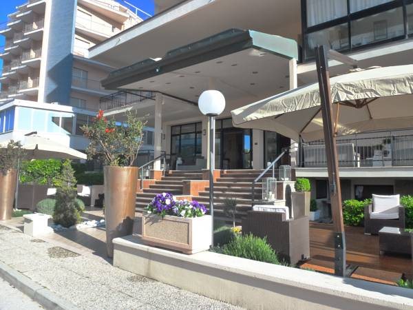 Beach Hotel Apollo - carbon neutral hotel in Cervia