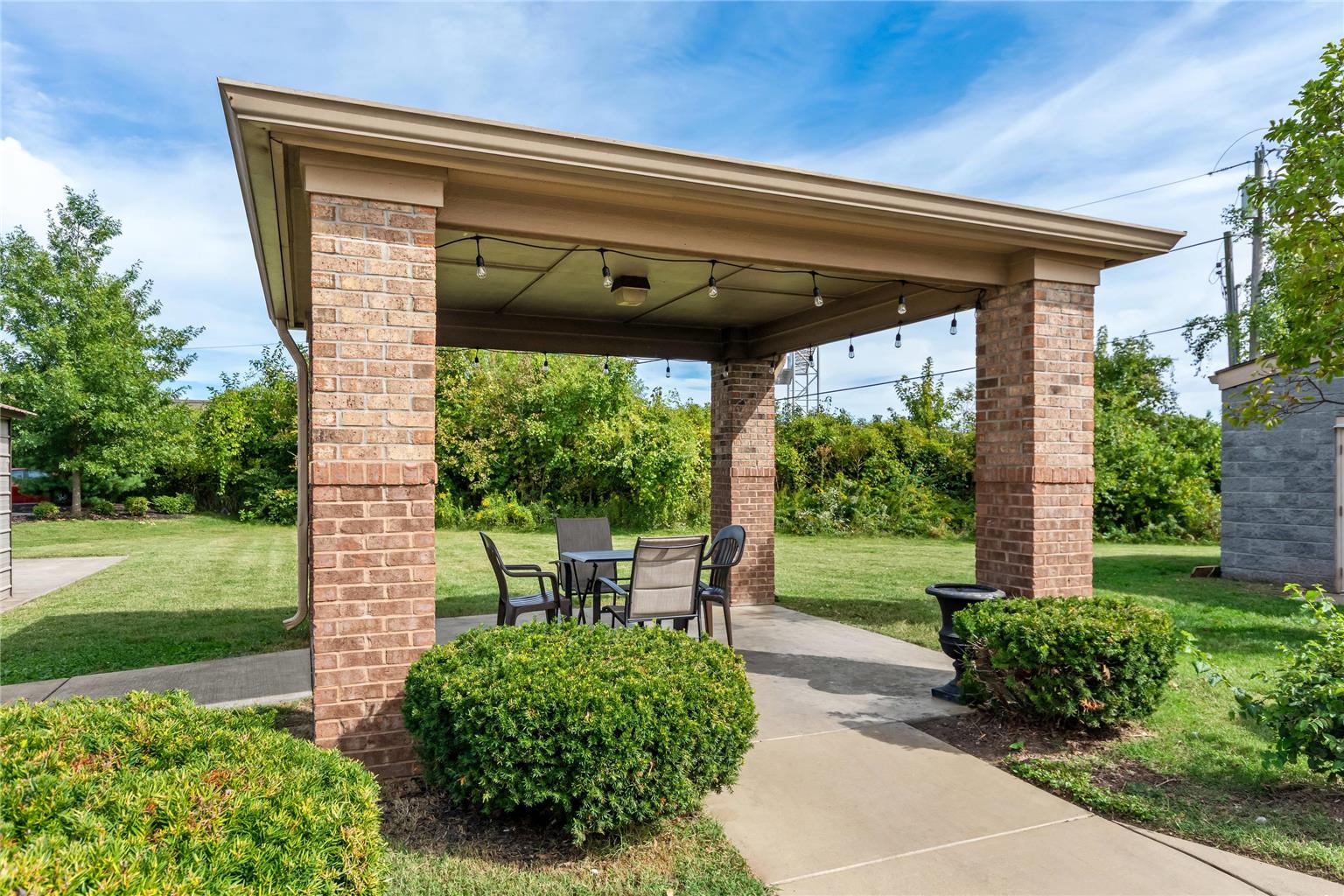 Suburban Studios Clarksville Louisville North - photo 49