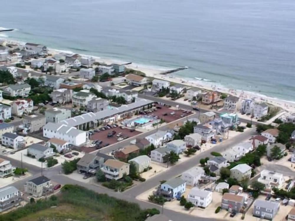 Sea Spray Motel - photo 22