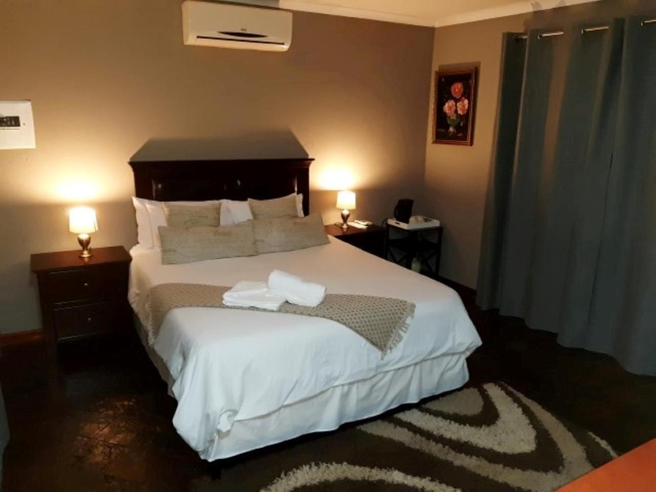 Tapologo Lodge 18179741 — Zeerust