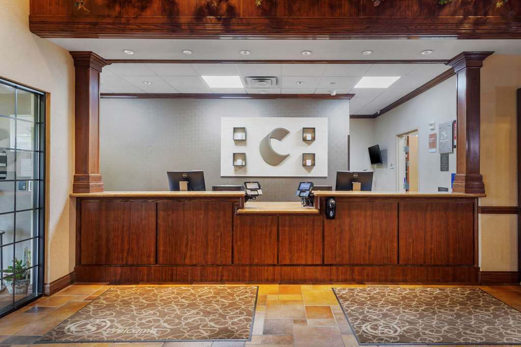 Comfort Suites Marshall — Marshall — photo 2
