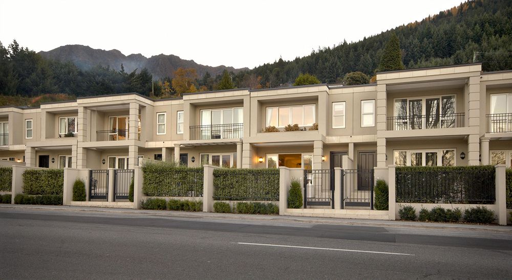 Esplanade Villa 3 — 4-Star Luxury Hotel in Queenstown, New Zealand