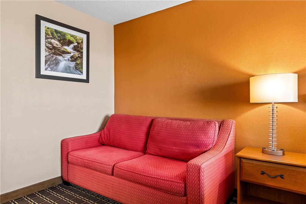 Days Inn by Wyndham Black River Falls I 94 on ATV Trail - photo 33