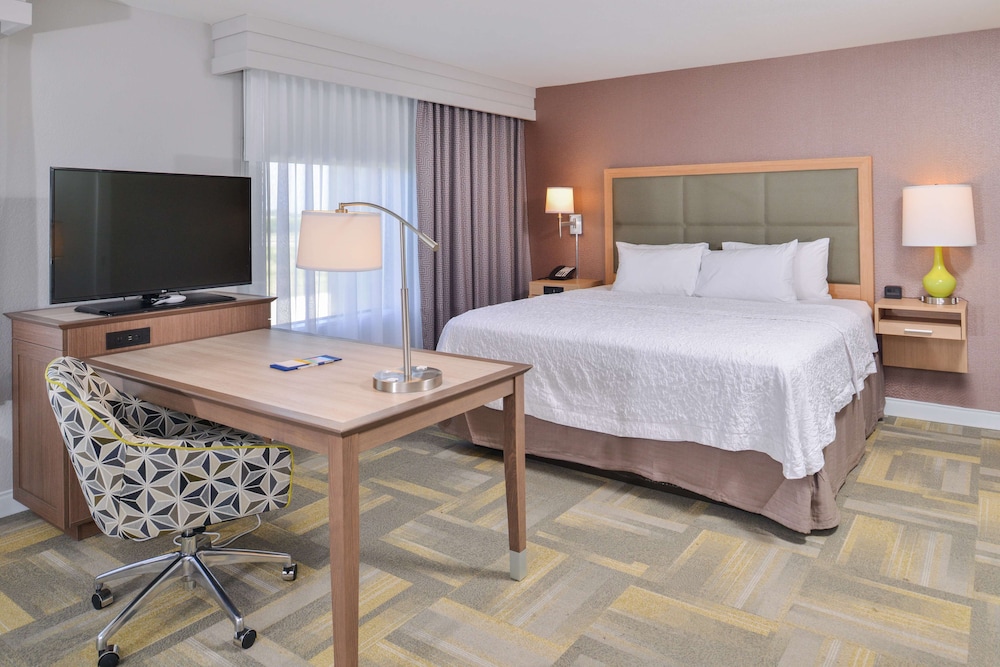 Hampton Inn & Suites Altoona Des Moines - photo 17