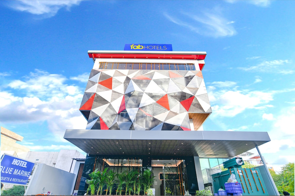 Fabhotel Blue Marine in Indore, India