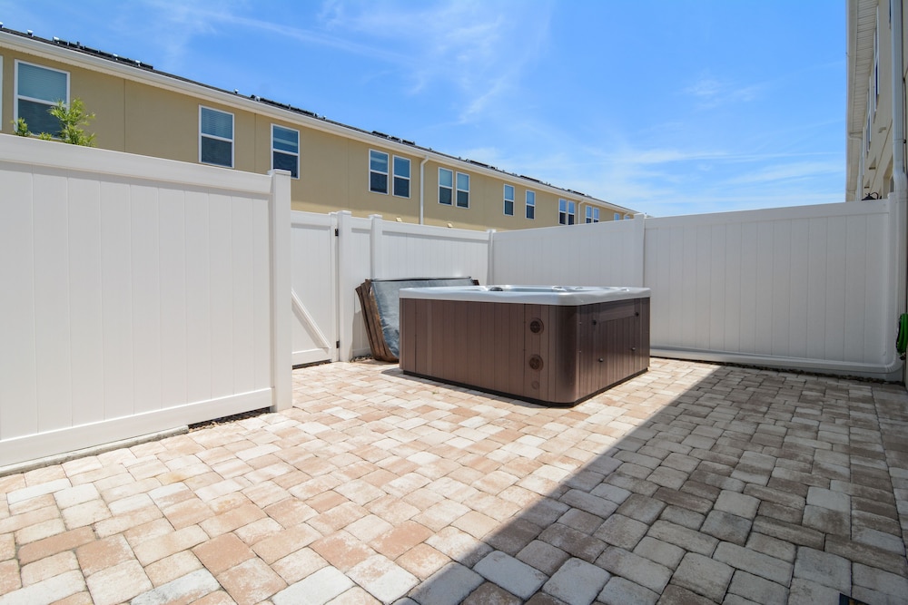 Stunning 4Bd Sleeps9 w Jacuzzi Close to Disney @ Compass Bay 5113 - photo 18
