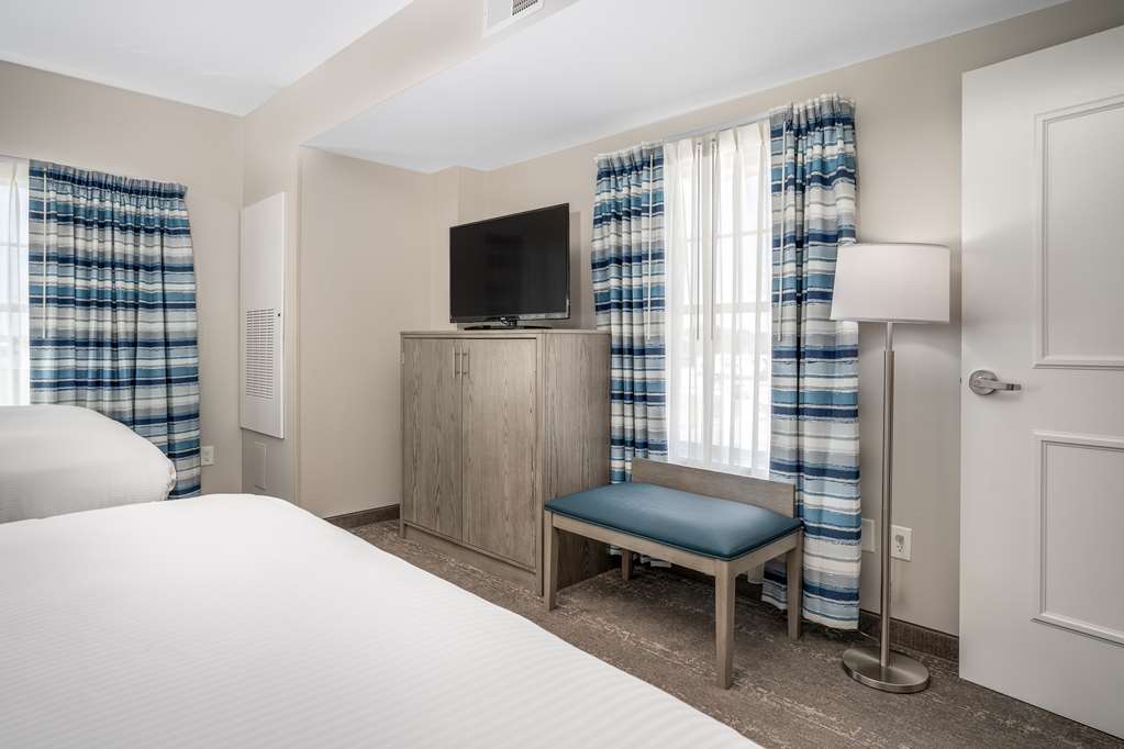 Lighthouse Suites Best Western Signature Collection - photo 10