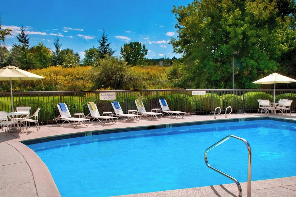 Fairfield Inn by Marriott Portsmouth Seacoast - photo 24