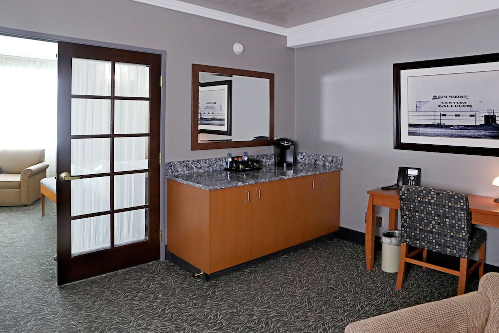 Emerald Queen Hotel & Casino Fife - photo 15