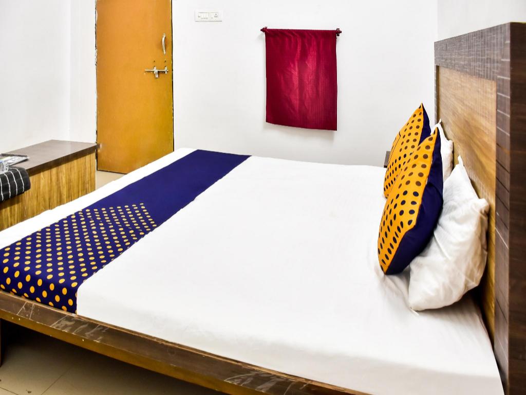 Spot On 70646 City Tower Inn — hotel in Bhilai