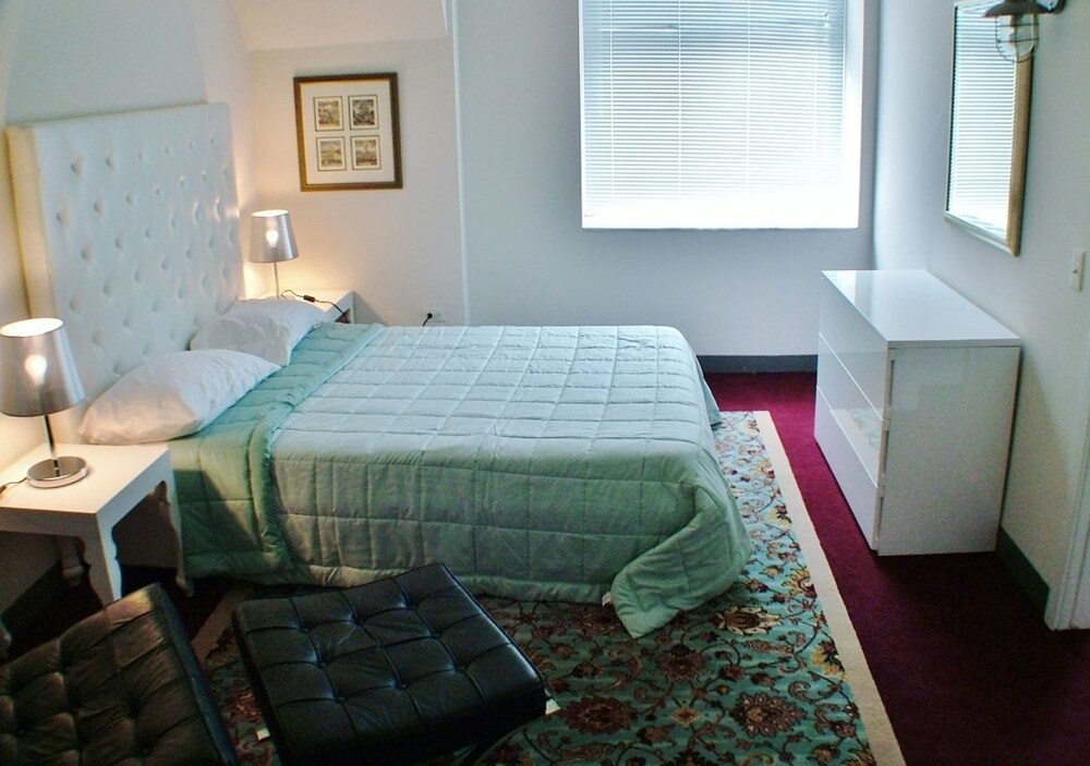 The Pittsfield Hotel Apartments Suites - photo 8