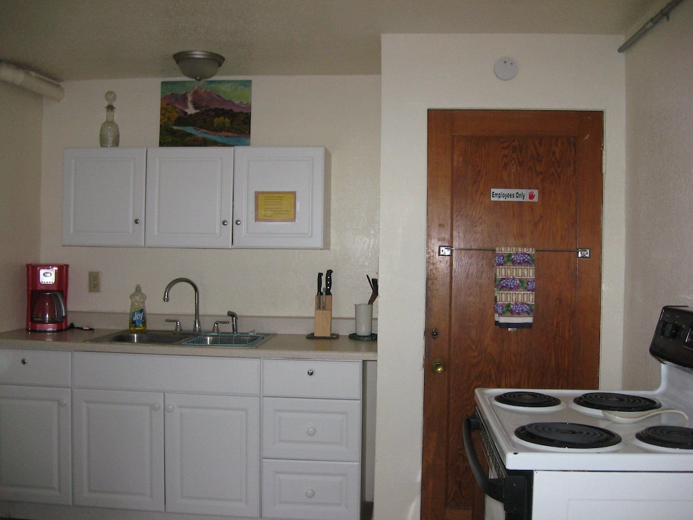 Masters Inn - photo 20