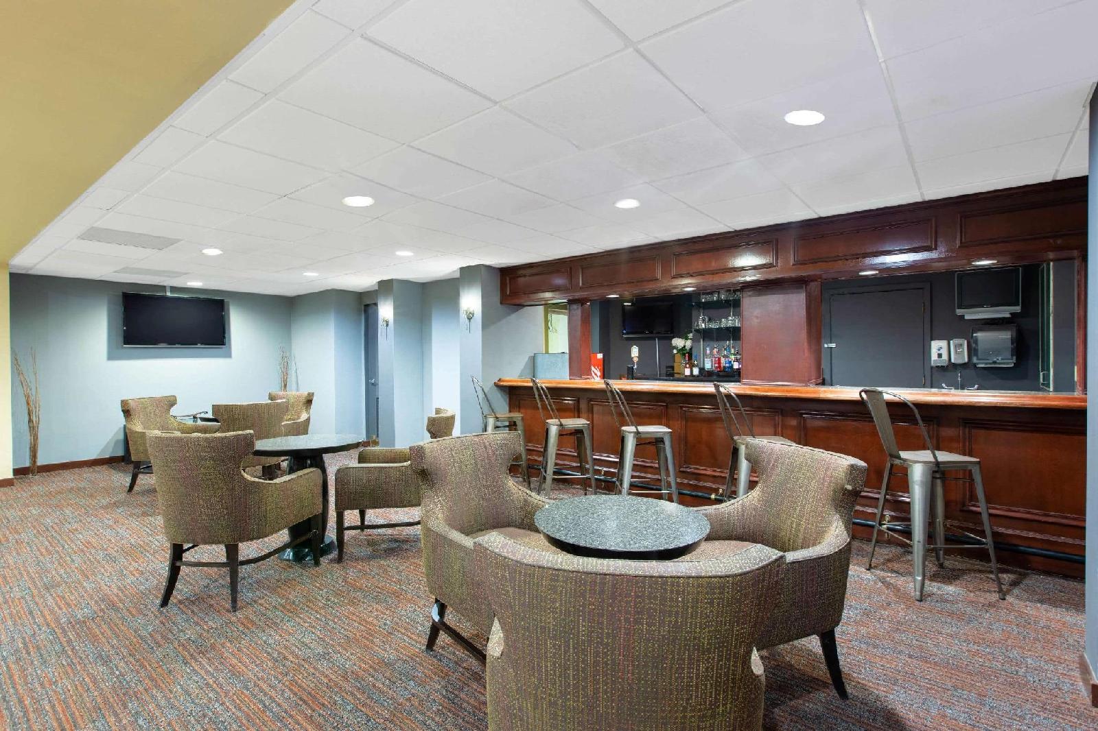 Aksarben Suites Trademark Collection by Wyndham - photo 28