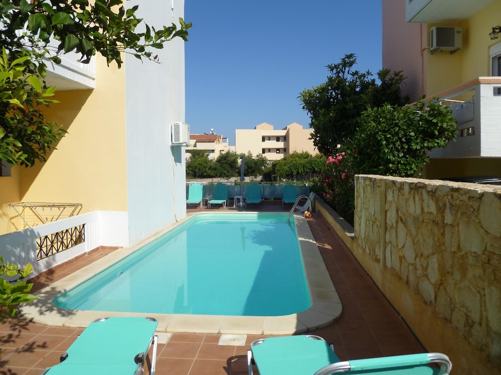 Anniko - carbon neutral hotel in Chania