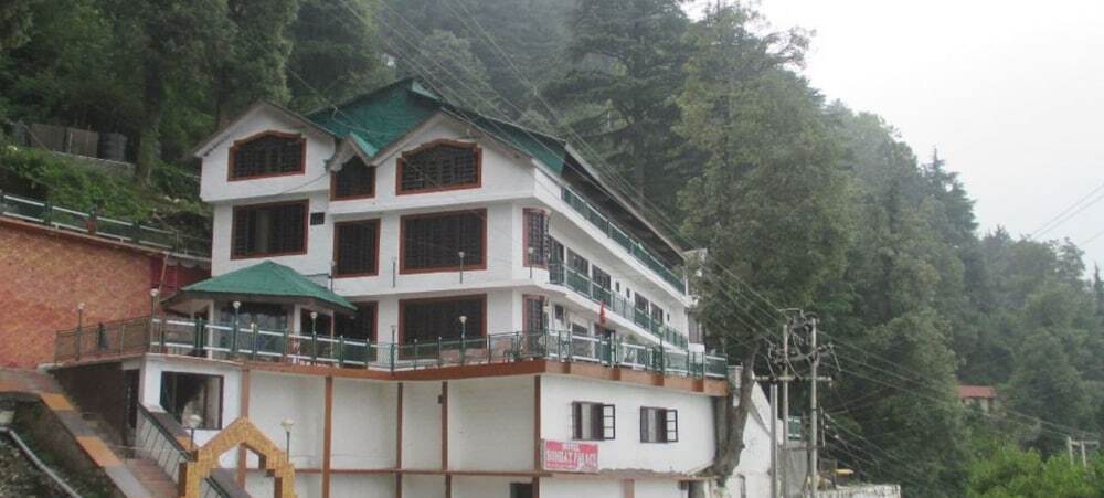 Goroomgo Heart Of South Dumdum Kolkata in Dalhousie, India