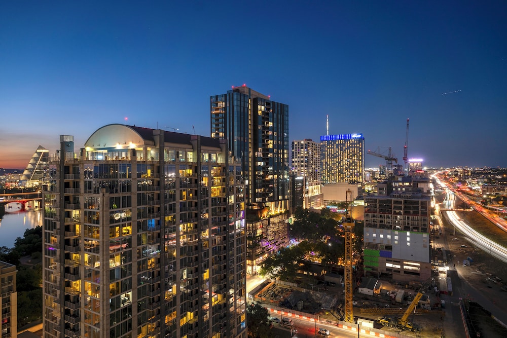 Austin Condo Hotel - photo 849
