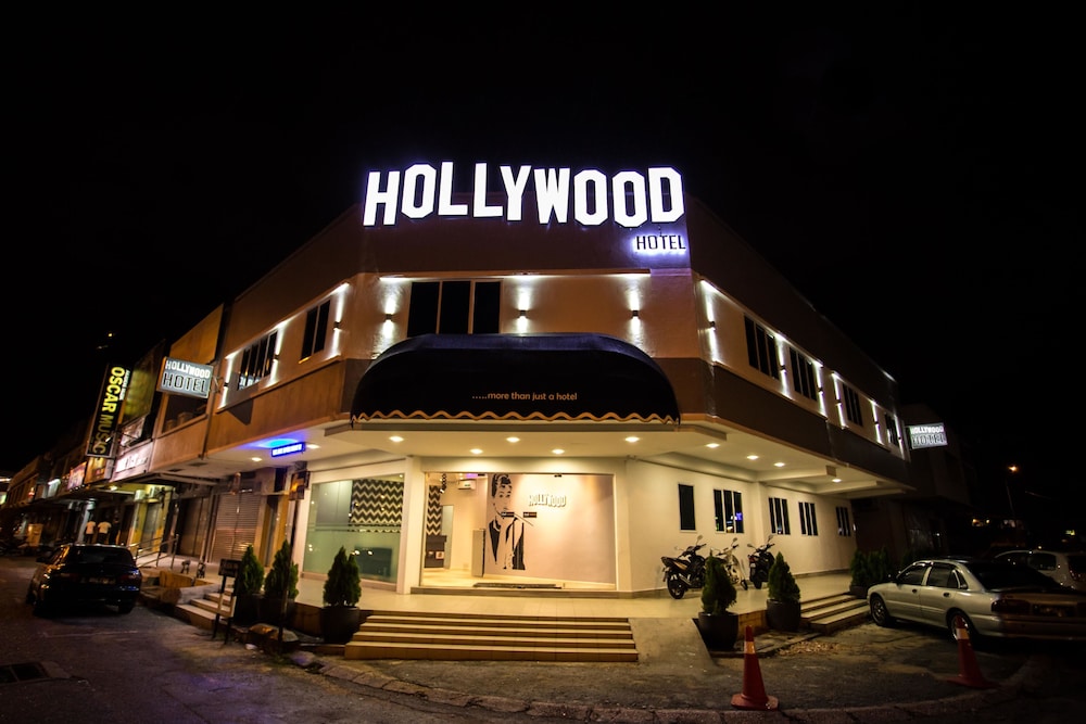 Hollywood Hotel - carbon neutral hotel in Ipoh