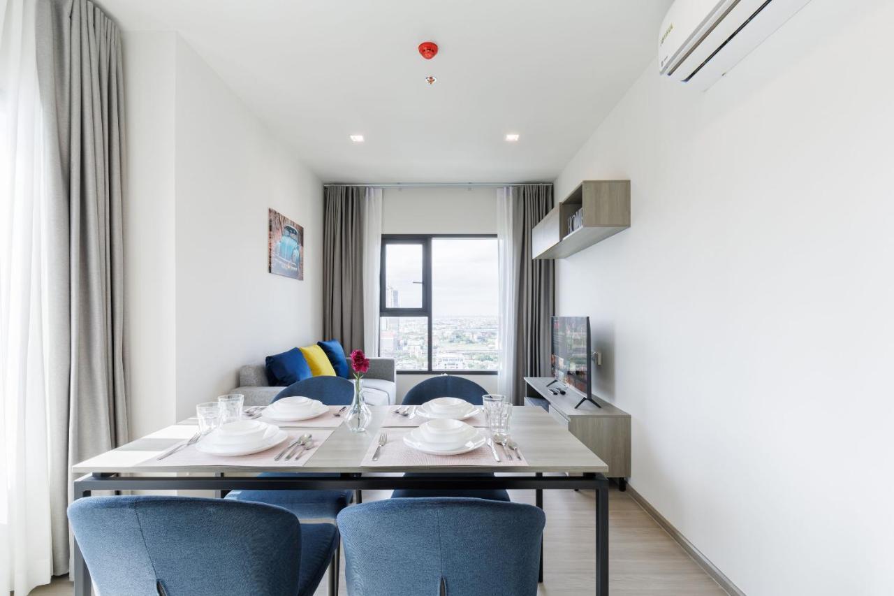2 Bedrooms 1 Living Room And 1 Bathroom Swimming Pool
