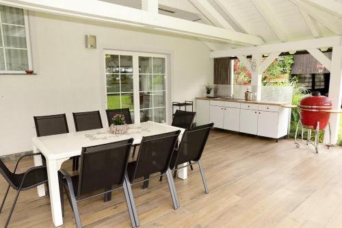 Holiday Home Slavc with 4 Bedrooms — 4-Star Luxury Hotel in Brezice, Slovenia