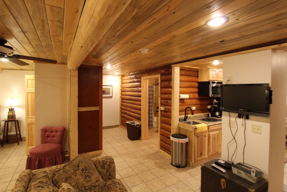 The Historic Wapiti Lodge - photo 145
