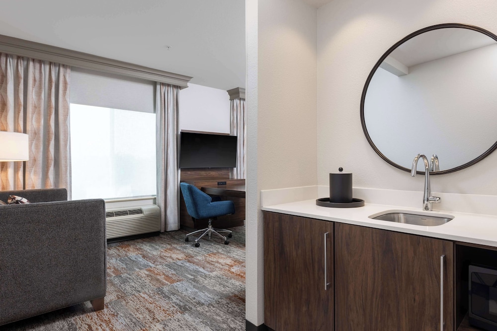Hampton Inn & Suites Yuba City - photo 7