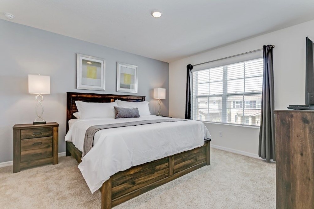 Amazing 7 Bedroom Solterra New Resort Home 7 Villa by Redawning - photo 6