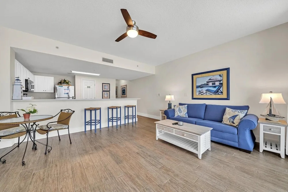 Majestic Beach Towers 1 1014 - photo 5