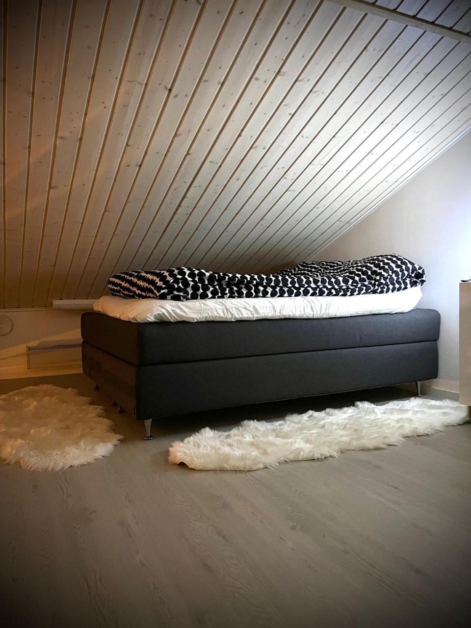 Kulta Villa keskellä Vuokattia sisältyy Sauna ilmainen Pysäköinti Wi Fi 65smartTV oma pieni piha alue sopii perheille — 4-Star Luxury Hotel in Vuokatti, Finland