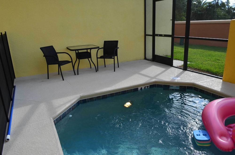 Bella Vida Resort by Home 2U - photo 179