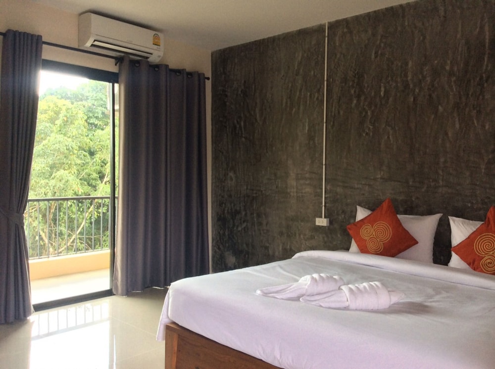 Srisuksant Urban in Nuea Khlong, Thailand